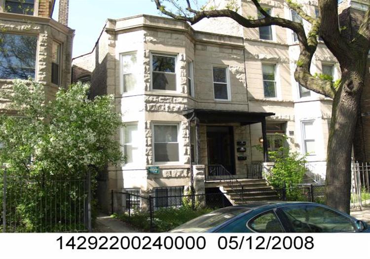 1032 W George